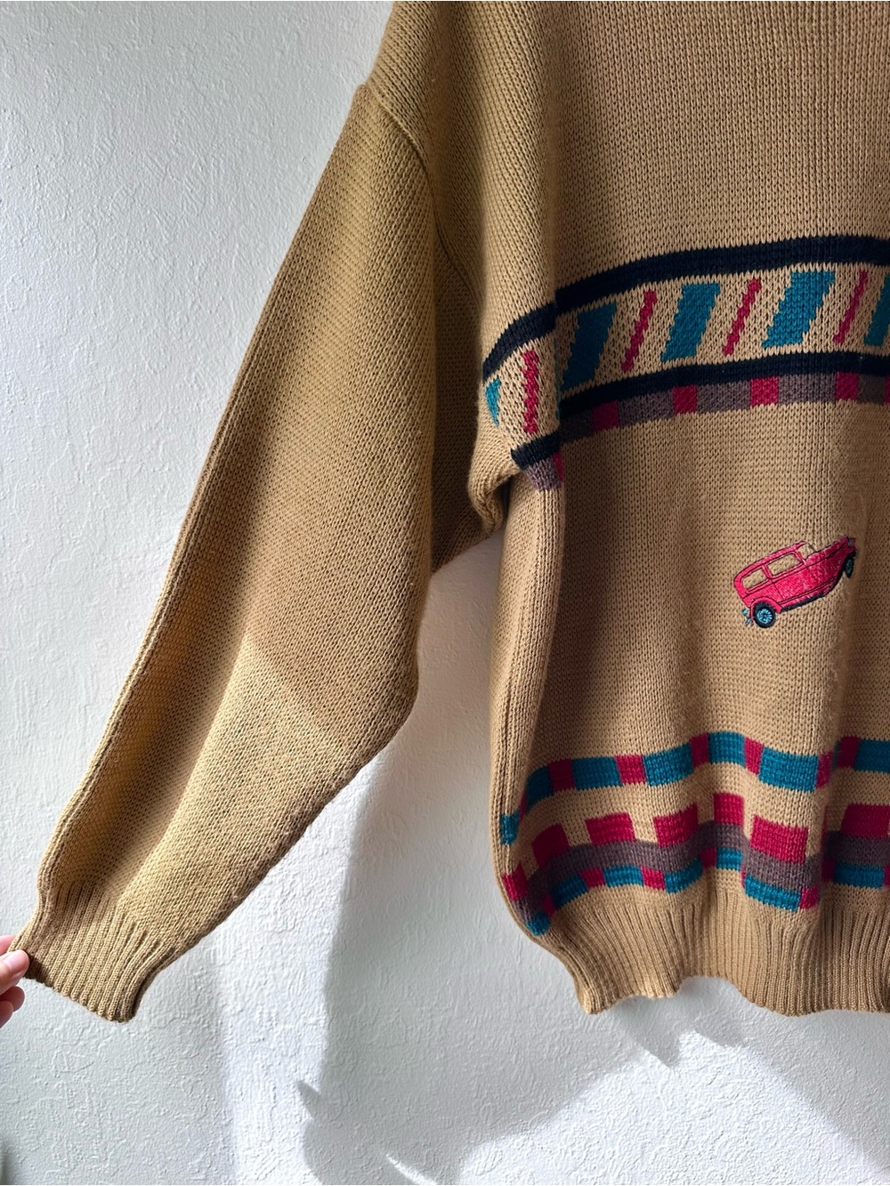 Vintage 90s intarsia knit sweater med large eclectic grandpa dadcore car motif - Picture 4 of 5